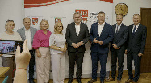 Rozmowy o rozwoju dróg - grafika