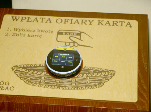 Cyfrowa taca w kościele - grafika