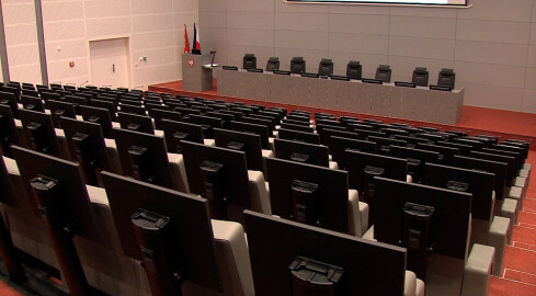 Spór o budżet województwa. Radni podzieleni w ocenie wydatków na p - grafika