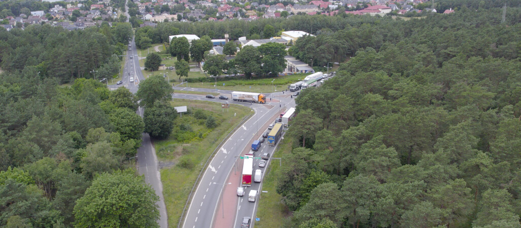 Śmieci przy krajówce. Jak długo jeszcze?