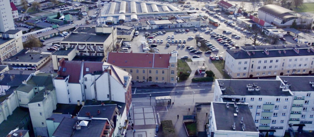 Targowisko na lotnisko?