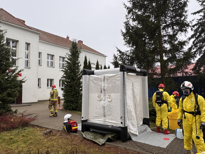 Ewakuacja szkoły. Uczniowie ćwiczyli kryzysową sytuację - grafika