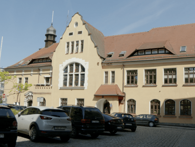 Poczuj się jak urzędnik. W Trzciance - grafika