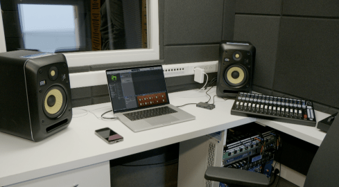 Unikalne studio nagrań. „Fabryka Dźwięku” w bibliotece - grafika