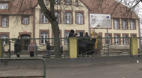 Nie będą likwidować szkół. Ale... - grafika