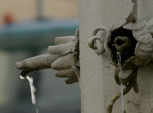 Nowy komunikat sanepidu. Można już pić wodę, ale po przegotowaniu - grafika