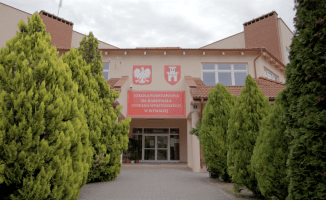 Stara szkoła będzie jak nowa, ale potrzeba jeszcze czasu