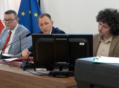 Radny stracił mandat - grafika