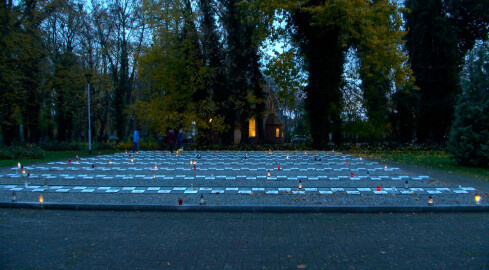 Mroczny spacer po nekropoliach - VDEO - grafika