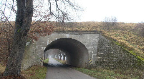 Kiedyś była tam kolej. Teraz będzie ścieżka rowerowa - grafika
