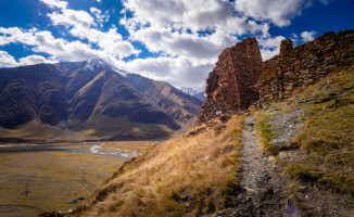 Malownicza Gruzja. Niezwykle gościnna kraina o bogatej historii