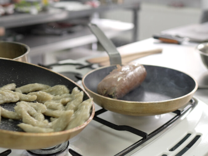 Ponad 10 tysięcy absolwentów Gastronomika miało powody do świętow - grafika