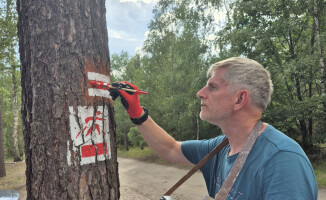 Znakują szlaki turystyczne