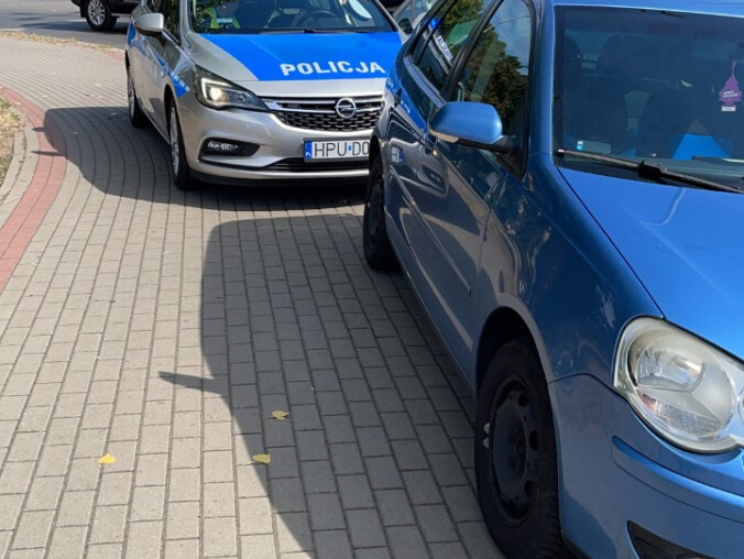 Kolizja na rondzie PCK. Poszukiwani świadkowie - grafika