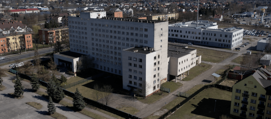 Ptaki wstrzymały rozbiórkę komendy