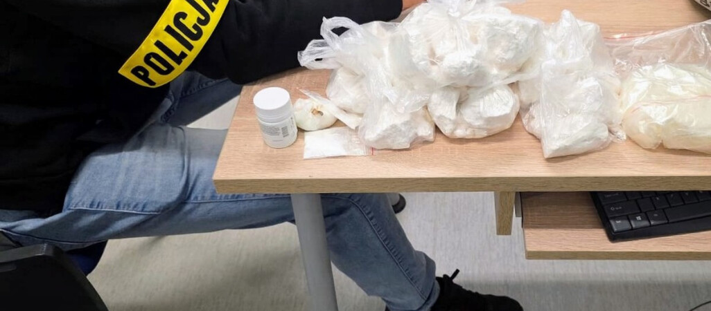 2 kg amfetaminy w torbie