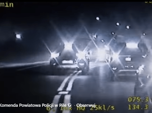 O mały włos od tragedii na DK11 [WIDEO] - grafika