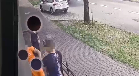 Szarpał i kopał ratownika medycznego - grafika
