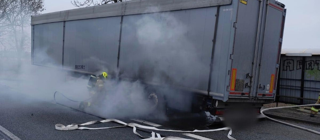 Pożar ciężarówki na DK10