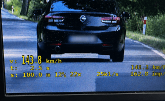 Pędził z prędkością 212 km/h. Stracił prawo jazdy