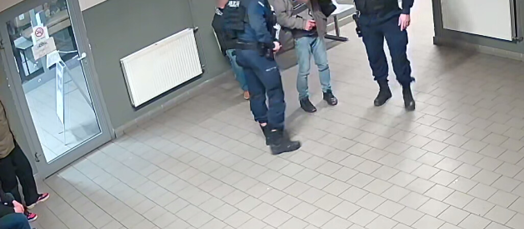 Urządzili libację na dworcu. Jeden trafił za kratki