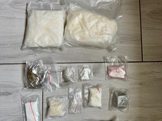 Amfetamina, marihuana i tzw. kryształ za 300 tys. zł - grafika
