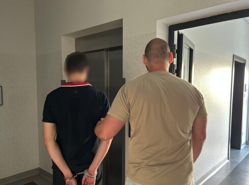73-latka straciła 25 tys. zł. Oszusta zatrzymała pilska policja - grafika
