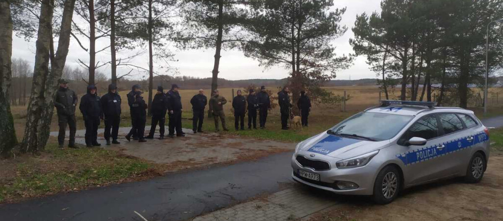 Rodzeństwo zgubiło się w lesie