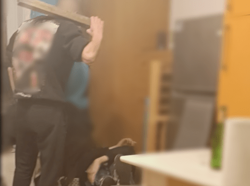 Bili, zastraszali i więzili. Trzech oprawców w rękach policji - grafika