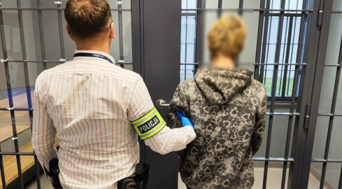 Ukradli kościelną skarbonę - grafika