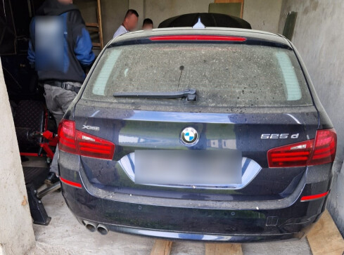 Odzyskali skradzione BMW - grafika