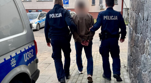 Znęcali się nad rodzinami w okrutny sposób - grafika