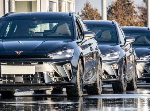 Bat na piratów. Superszybkie auto w pilskiej policji - grafika