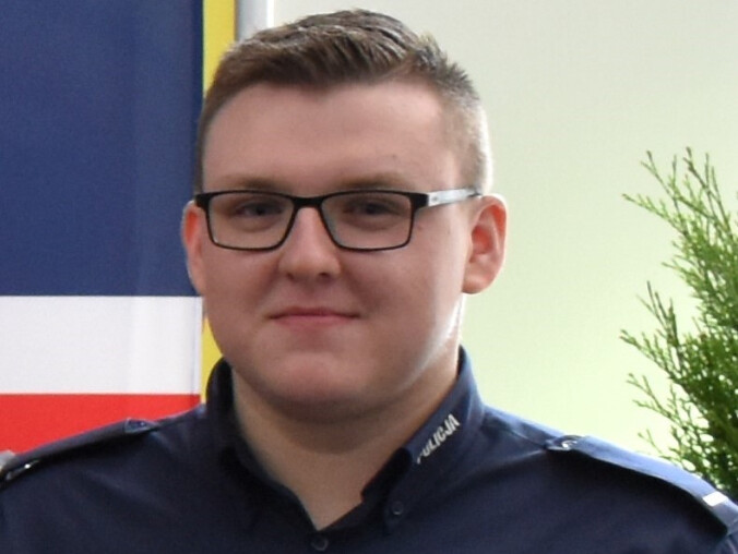 Dwaj policjanci uratowali kobiecie życie - grafika