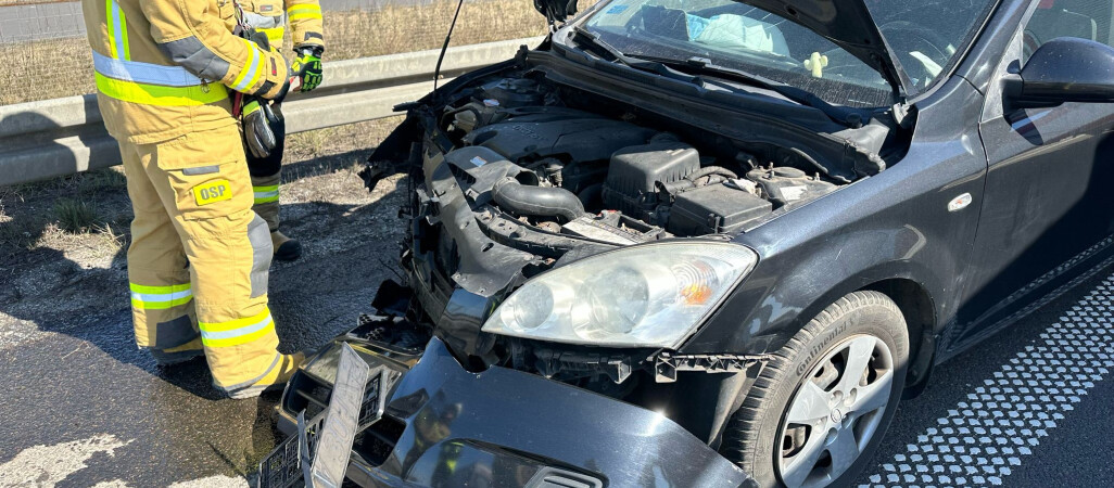 Zderzenie ciężarówki z osobówką na DK10