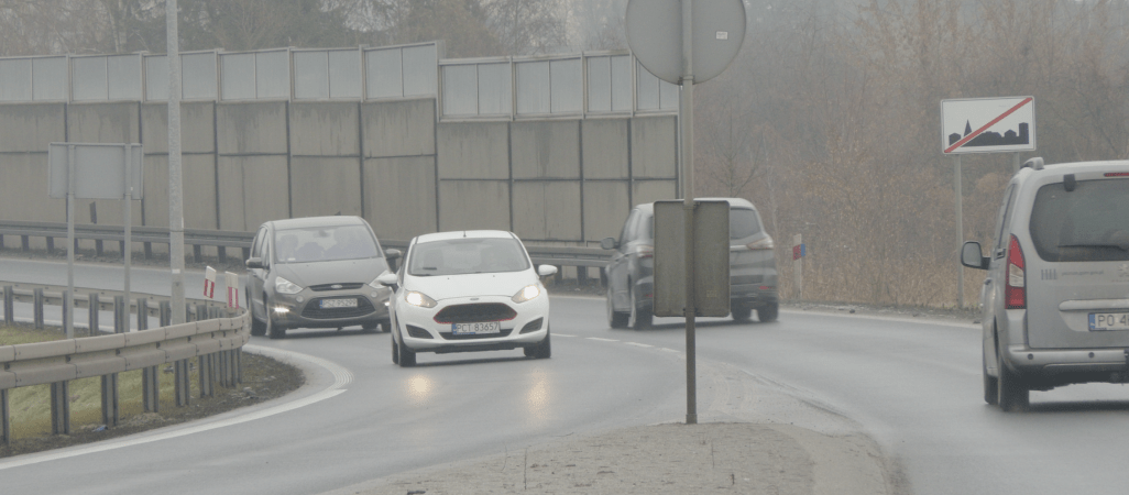 Mniej wypadków, ale więcej osób zginęło