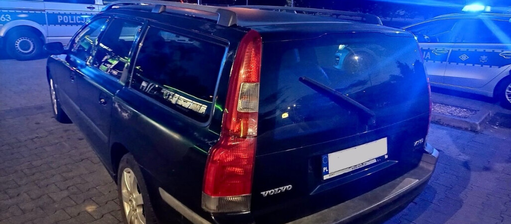 Miał ponad 3 promile, spowodował kolizję i uciekał