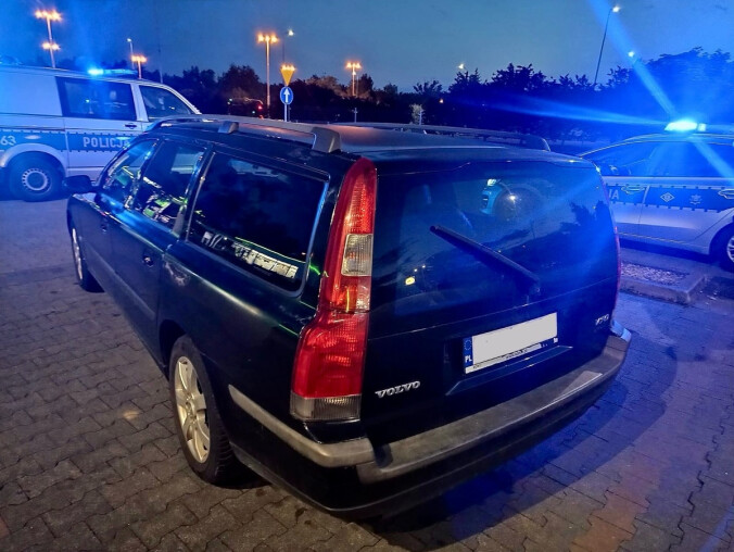 Miał ponad 3 promile, spowodował kolizję i uciekał - grafika