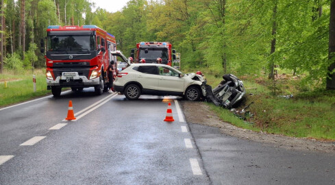 Groźny wypadek. Trzy osoby ranne - grafika