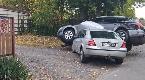 Pijany 32-latek staranował inne auto - grafika