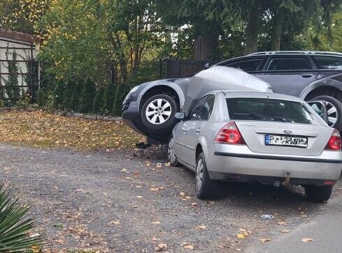 Pijany 32-latek staranował inne auto - grafika