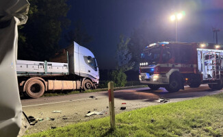 Zderzenie tira z busem. Są ranni