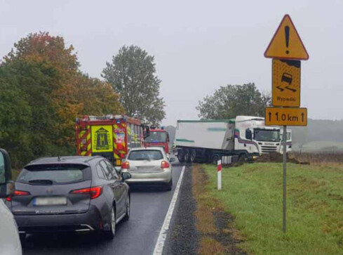 DK10 zablokowana po zdarzeniu drogowym - grafika