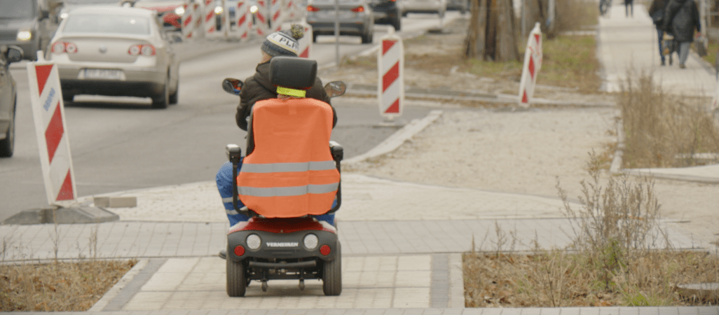 Kopnął i uderzył w twarz niepełnosprawnego