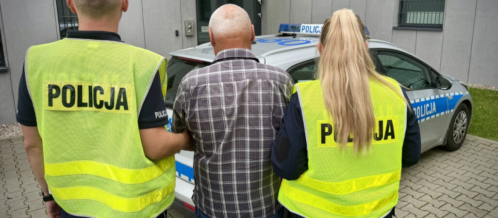 73-latek z zakazem prowadzenia doprowadził do zderzenia trzech aut