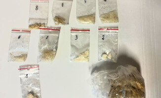 Ukrywał twarde narkotyki w plecaku. Wpadł na ulicy