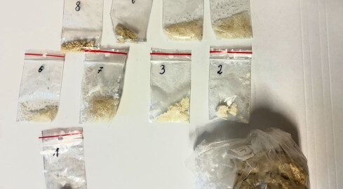 Ukrywał twarde narkotyki w plecaku. Wpadł na ulicy - grafika