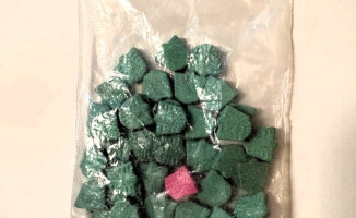 Ukrywał twarde narkotyki w plecaku. Wpadł na ulicy