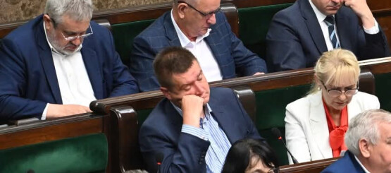 Przejdź do artykułu na Asta24.