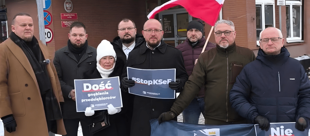 Protestowali przed Urzędem Skarbowym w Pile